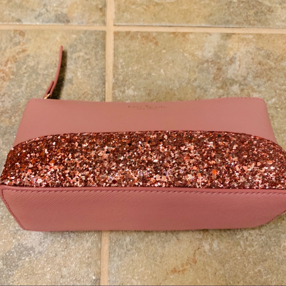 KATE SPADE LITTLE SHILOH GRETA COURT GLITTER PEONY - Picture 2 of 7